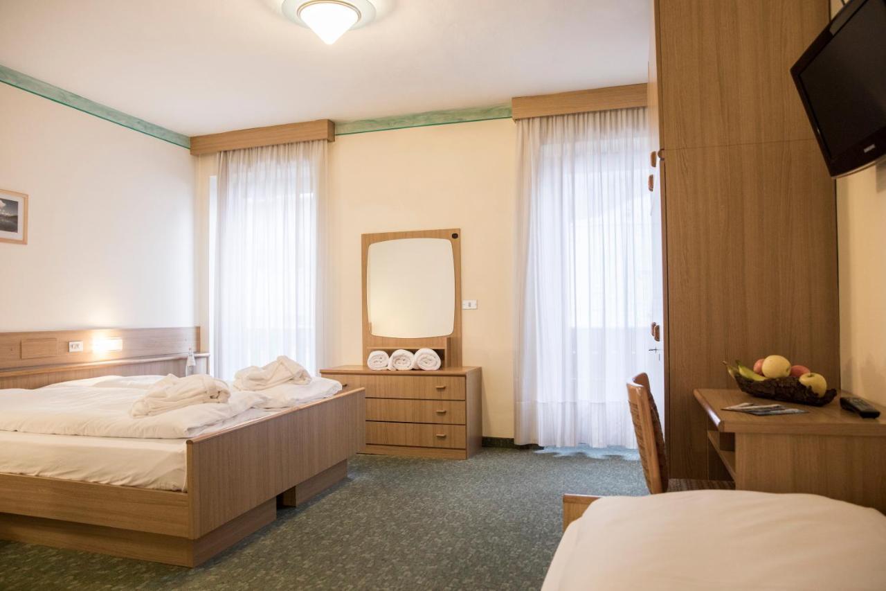 Active Hotel Rosat بريدازو المظهر الخارجي الصورة